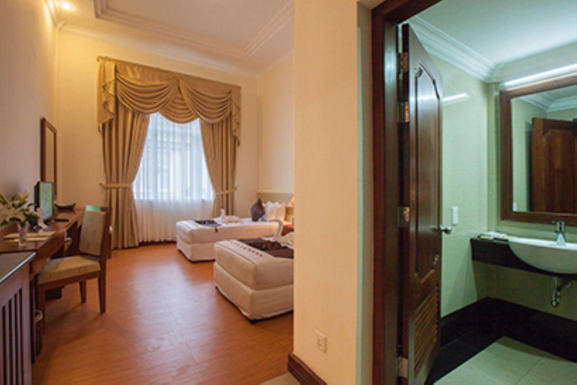 Grand Amara Hotel Naypyidaw Esterno foto