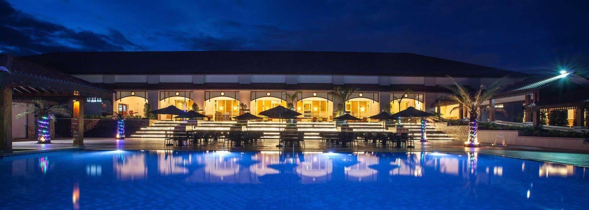 Grand Amara Hotel Naypyidaw Esterno foto